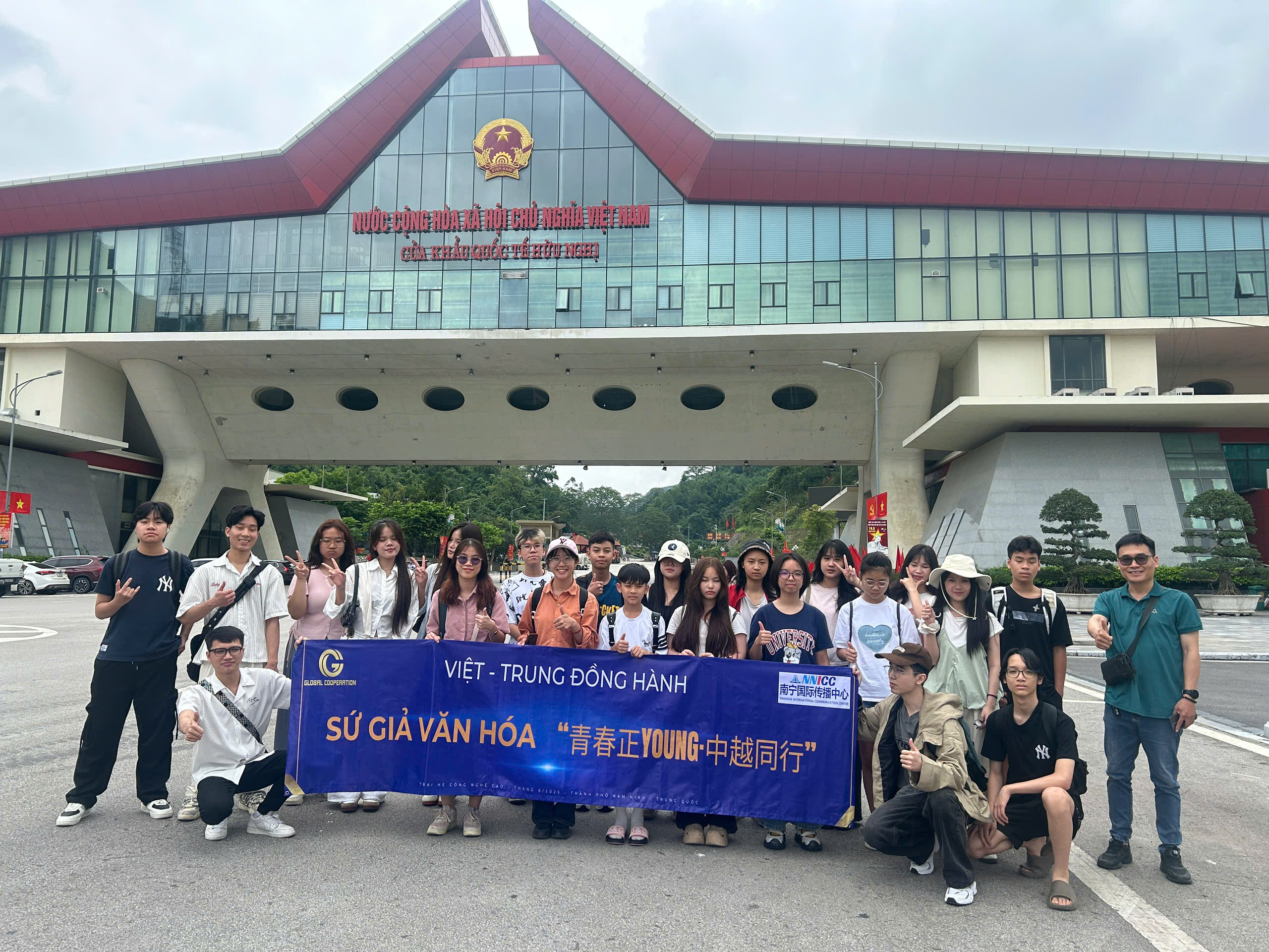 danh-sach-hoc-bong-khong-tu-online-dai-hoc-ngon-ngu-bac-kinh-2022